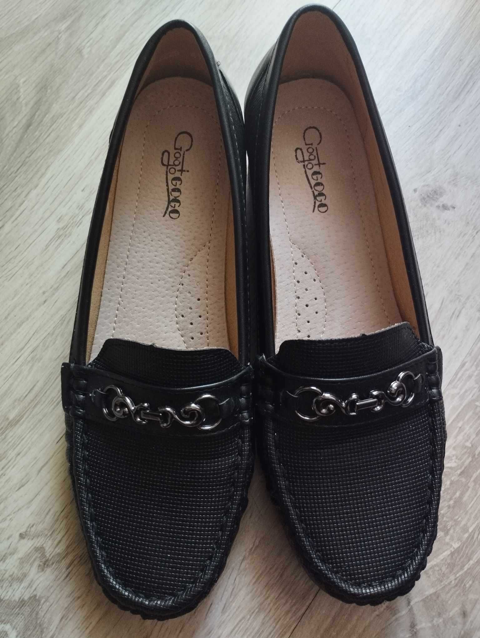 Buty czarne mokasyny 41