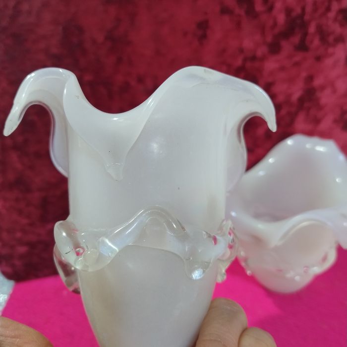 Два стеклянных плафона для люстры