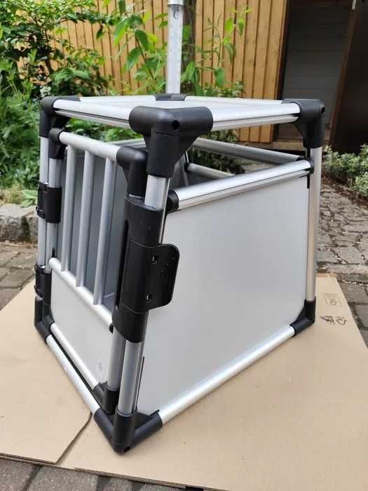 Trixie transporter aluminiowy M - 55x78x62 cm wysokości