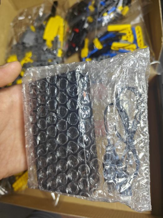 Іграшка-Конструктор-робот 5-в-1 (488 деталей)  Bluetooth + APP