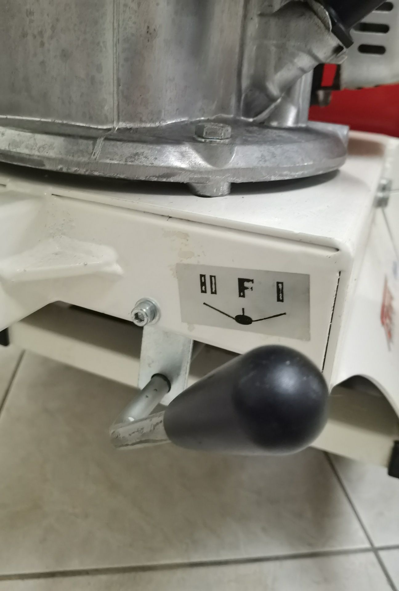 Máquina de Recolha de Frutos Secos Tekna TK 95 R - Nova
