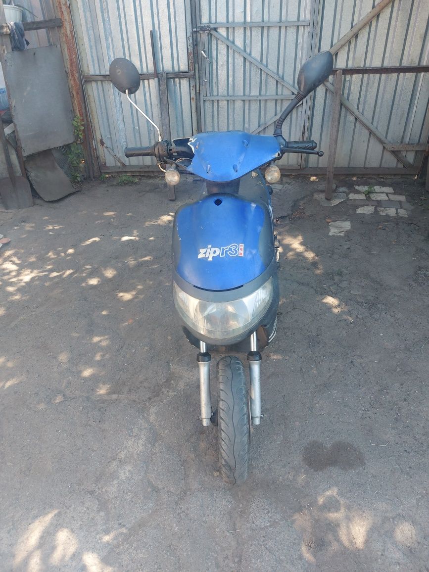 Продам скутыр 4т