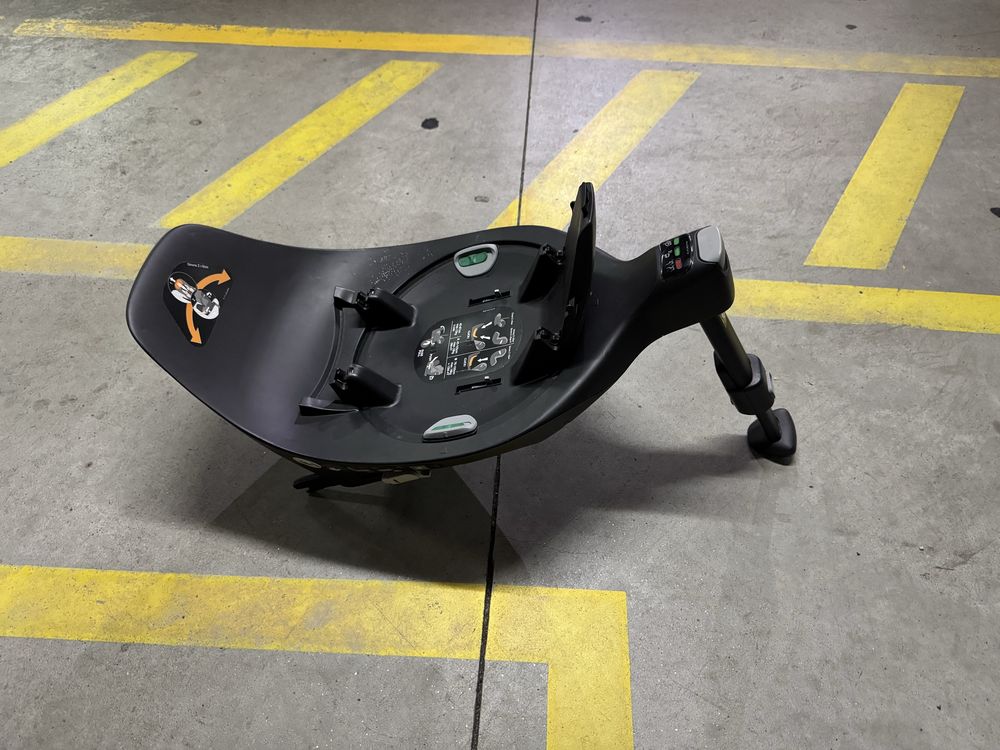 Cybex ISOFIX Base Z carro