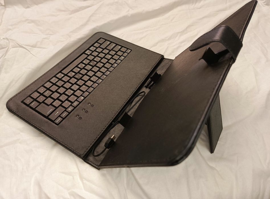 Чохол-клавіатура Drobak 10" Black