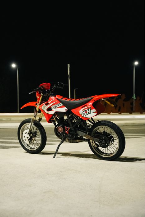 Vendo mota 50cc motor am6