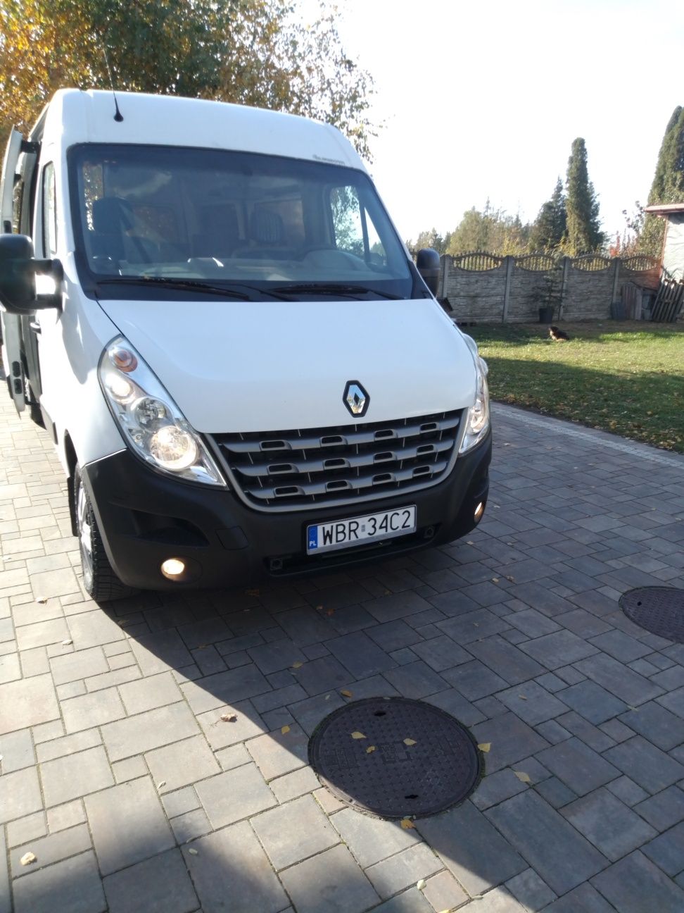 Renault Master 6-osobowy l2h2