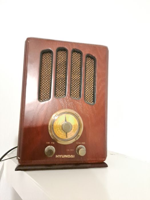 Radio retro hyundai