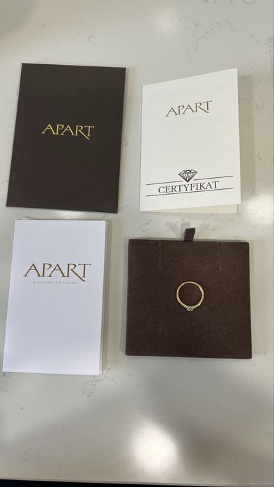 Apart Pierścionek zaręczynowy z diamentem 0,11ct r. 12