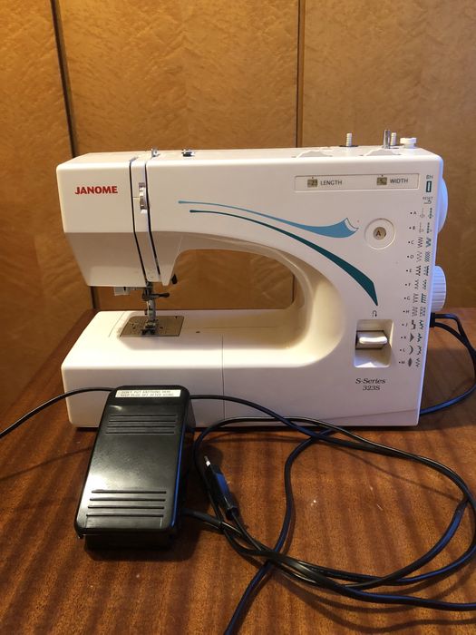 Швейная машинка Janome