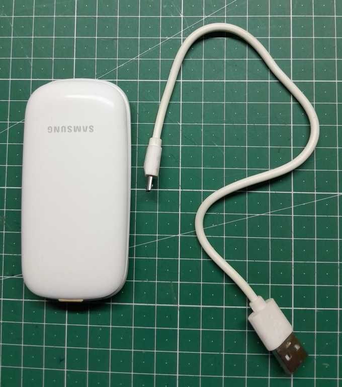 Телефон Samsung GT-E1272