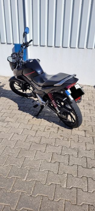 Vende-se CB 125F