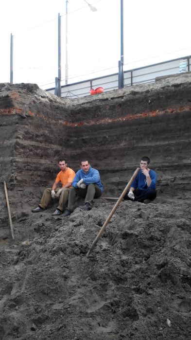 Копка ям под канализацию, траншей