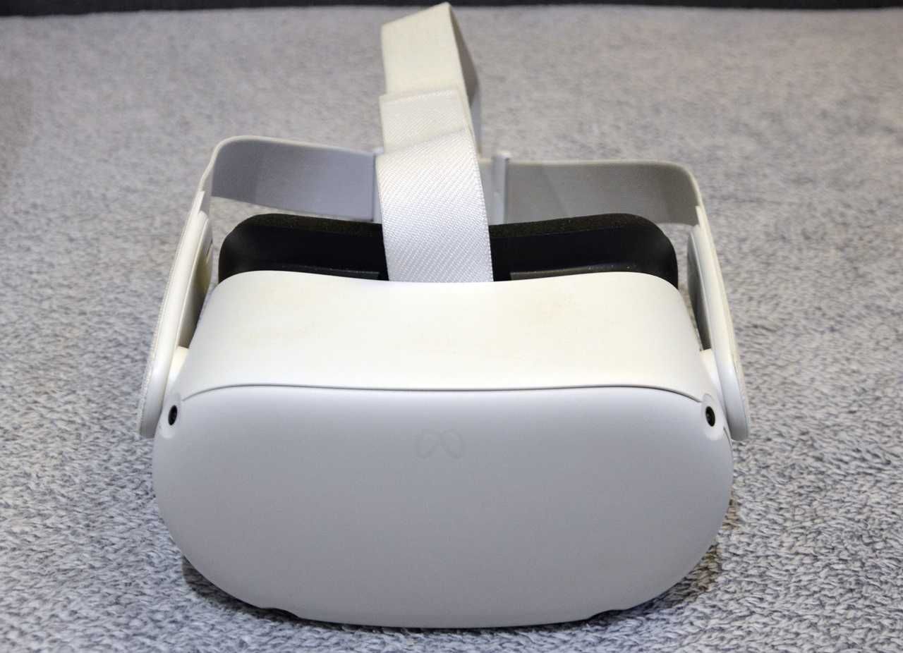 Gogle VR OCULUS Meta Quest 2 128GB + etui + silikony + head strap