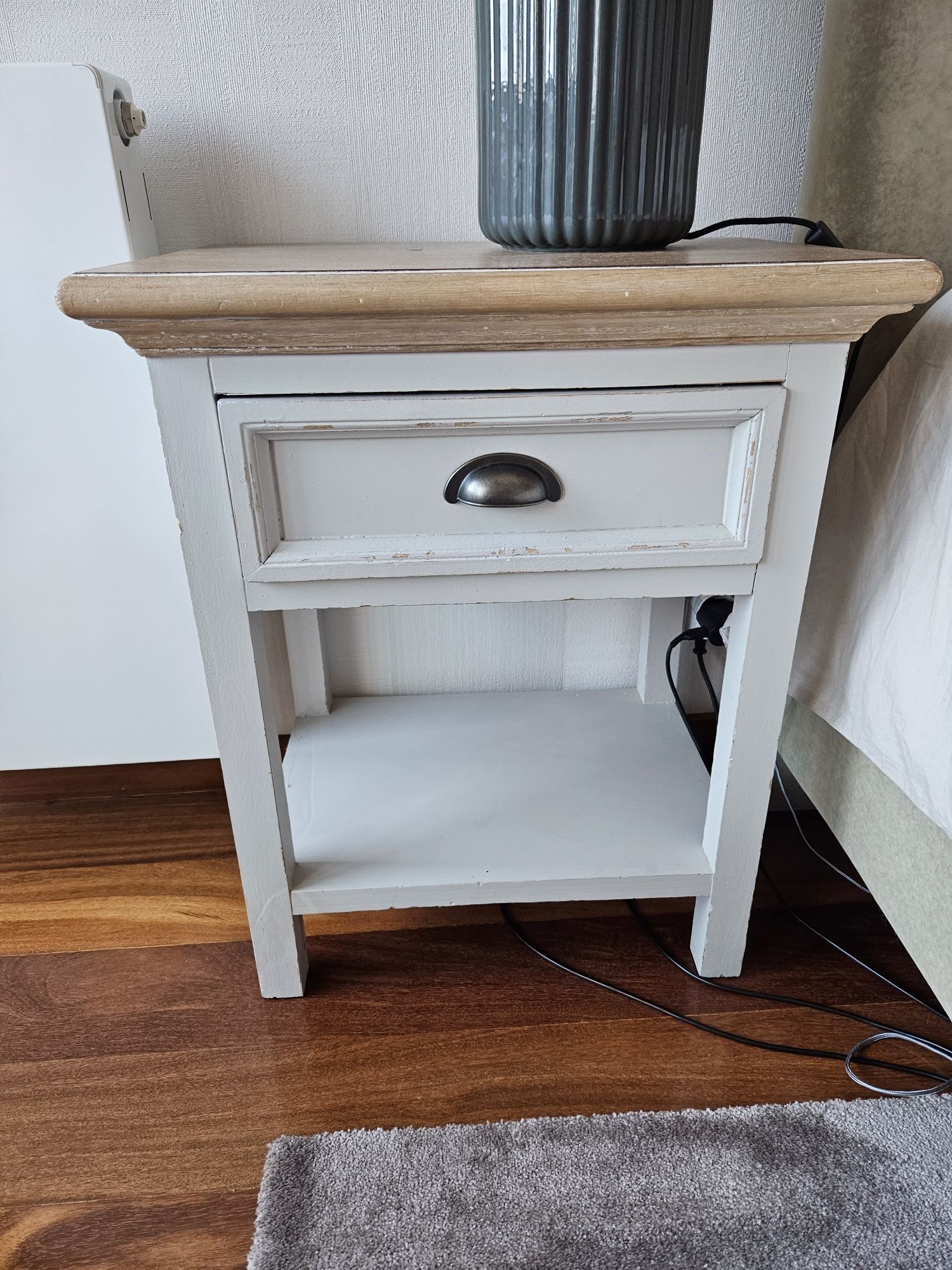 Conjunto de mesinhas de cabeceira