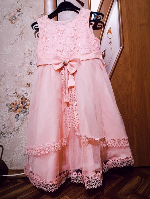 Сукня ( Платье ).