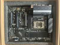 Płyta głowna MSI PRO Z690-A WIFI DDR4 z ciekawym uszkodzeniem