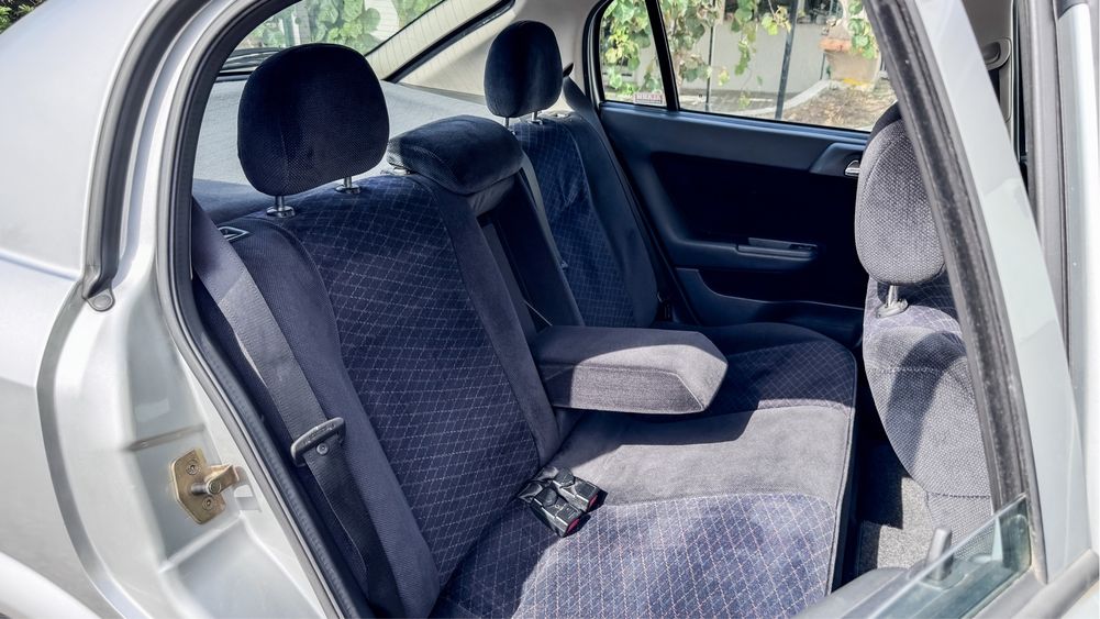 Opel Astra 1.4 16v Elegance Full-Extras (como novo)