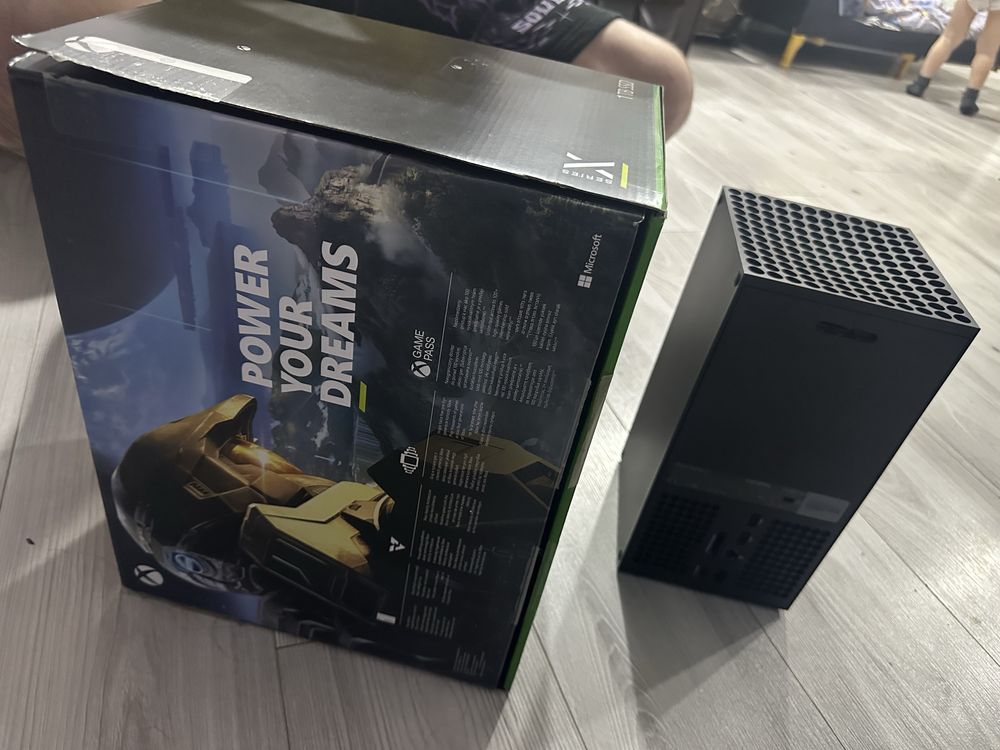 Консоль Xbox Series X 1tb + Геймпад Elite Wireless Controller Series 2