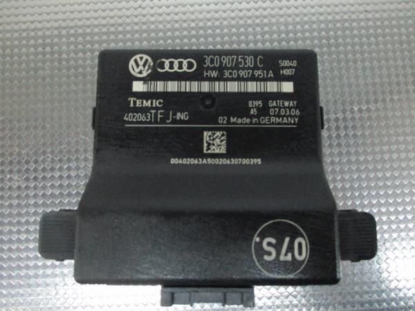 Módulo controlo de distância VOLKSWAGEN Passat (3C2)