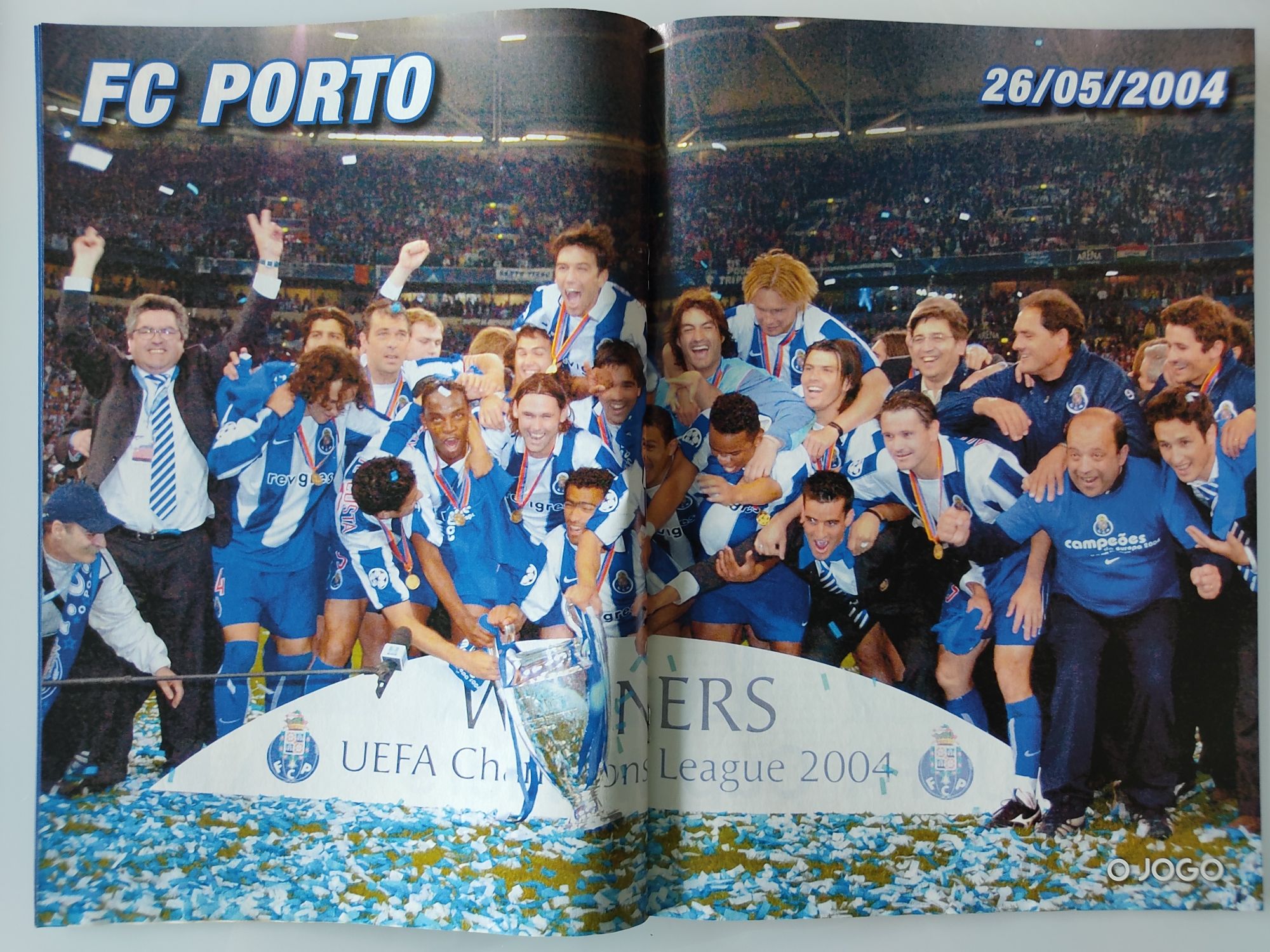 Programa do FC Porto Valencia Supertaça europeia 2004