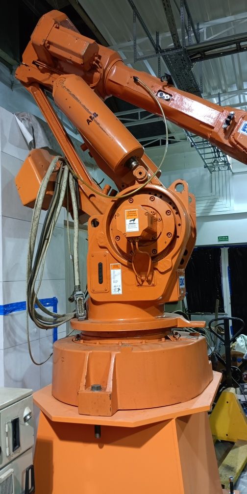 Robot przemysłowy ABB 160kg 3m