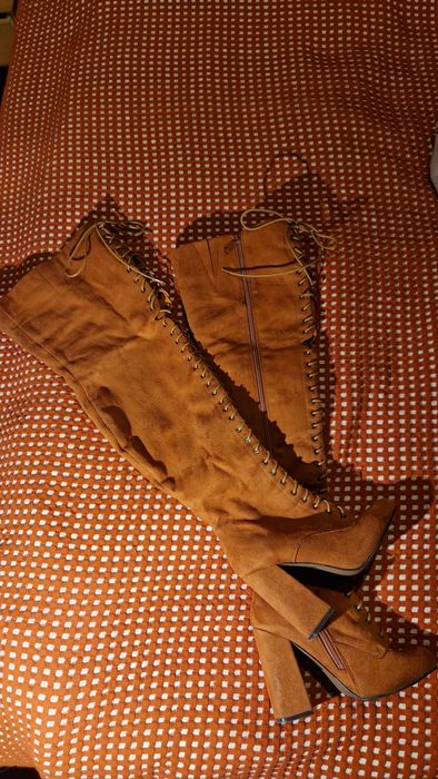 Brązowe kozaki za kolano 38