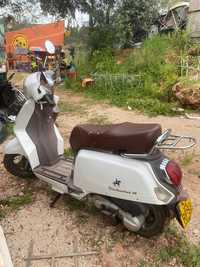Vendo scooter Keeway Zahara avariada - RESERVADA