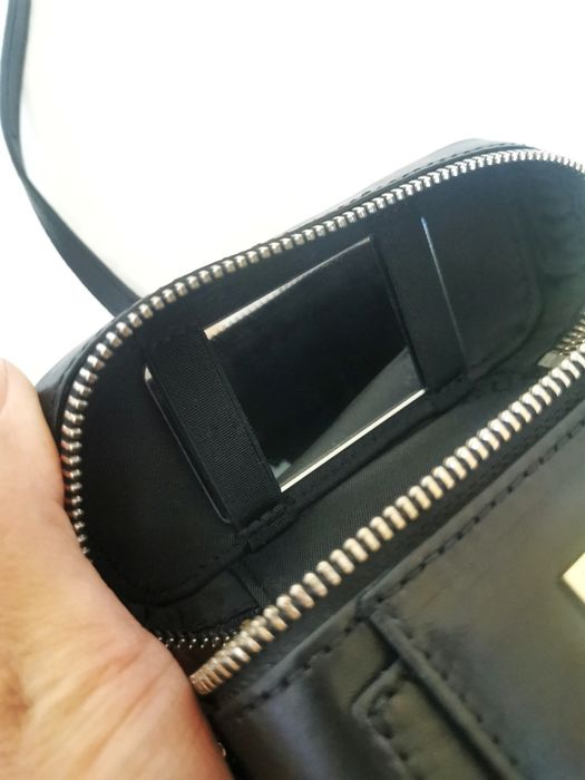 SALE Оригінал, шкіряна сумка бочонок від GUESS. Limited edition