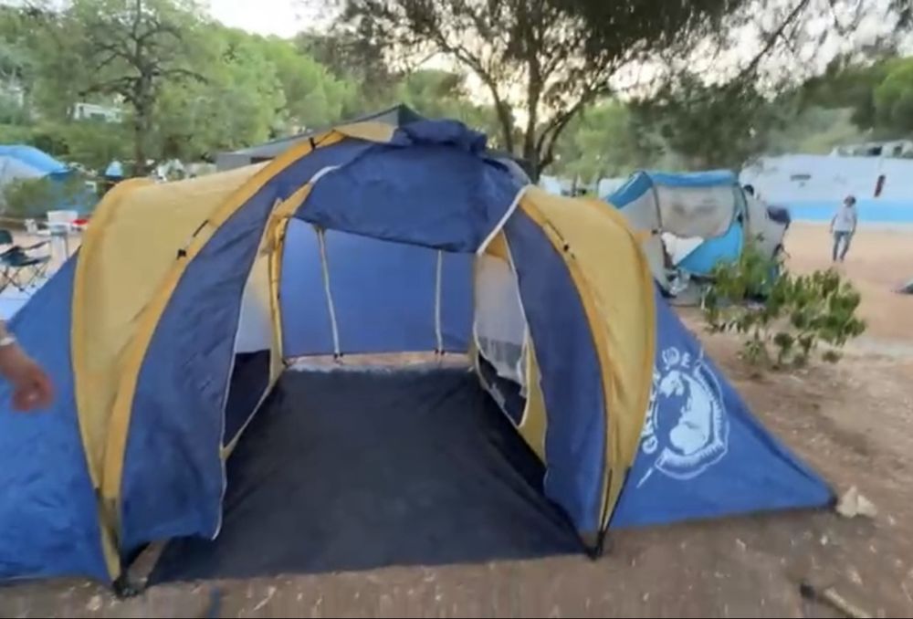 Tenda familiar 2 quartos e corredor