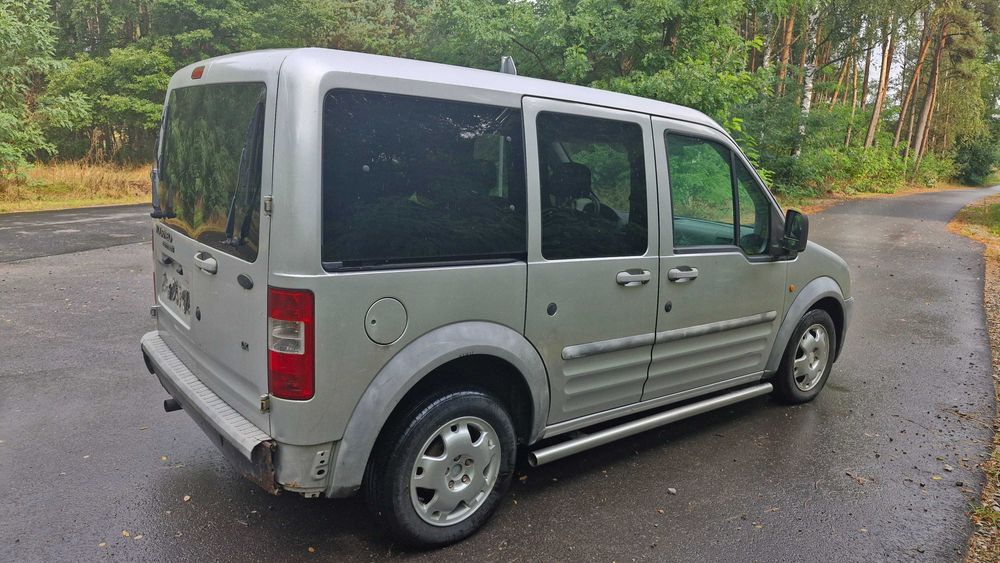 Ford conect 1.8 benzyna