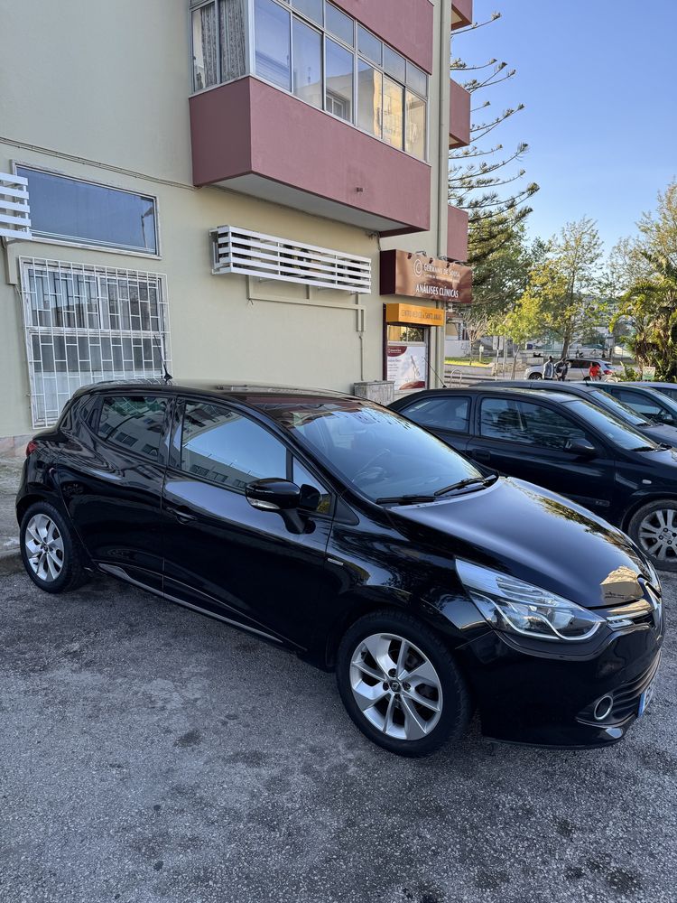 Renault Clio IV Limited Deluxe