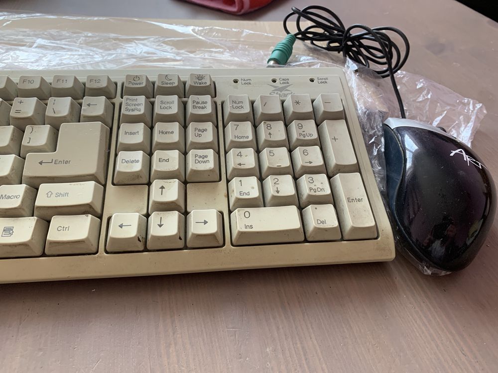 Klawiatura Retro PC Shark + Mysz Laserowa Przewodowa