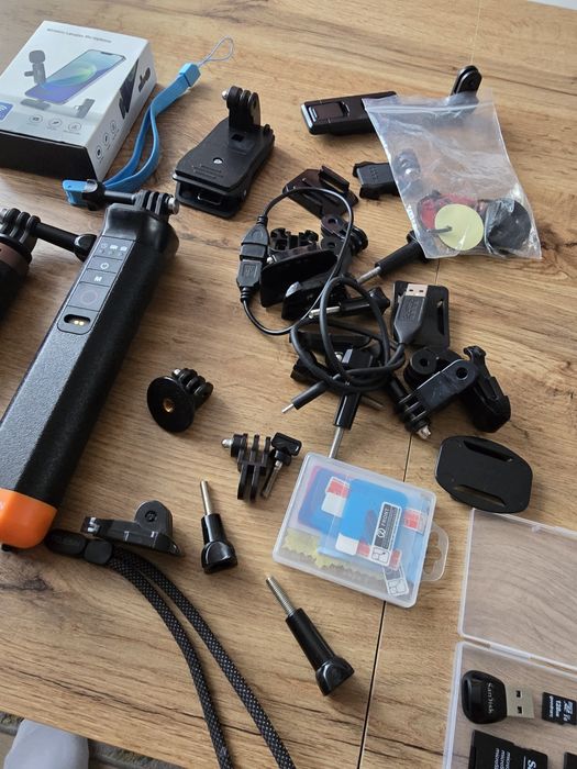 Gopro 12 black mega komplet 3x aku 2x karta 128gb  czytaj opis .