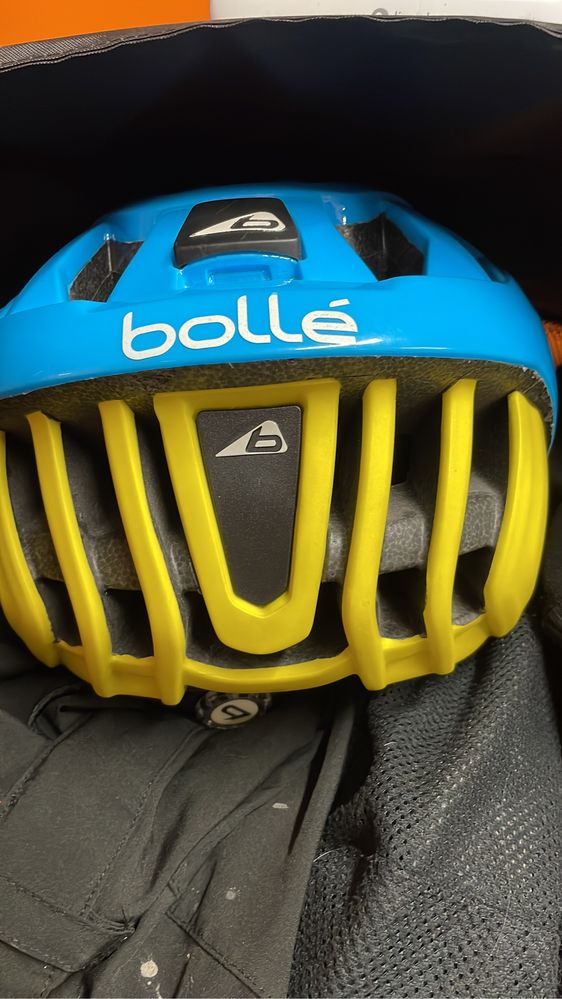 Kask rowerowy bollé