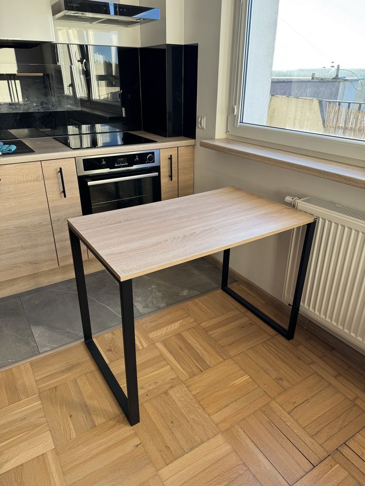Maly stół loft Yrke