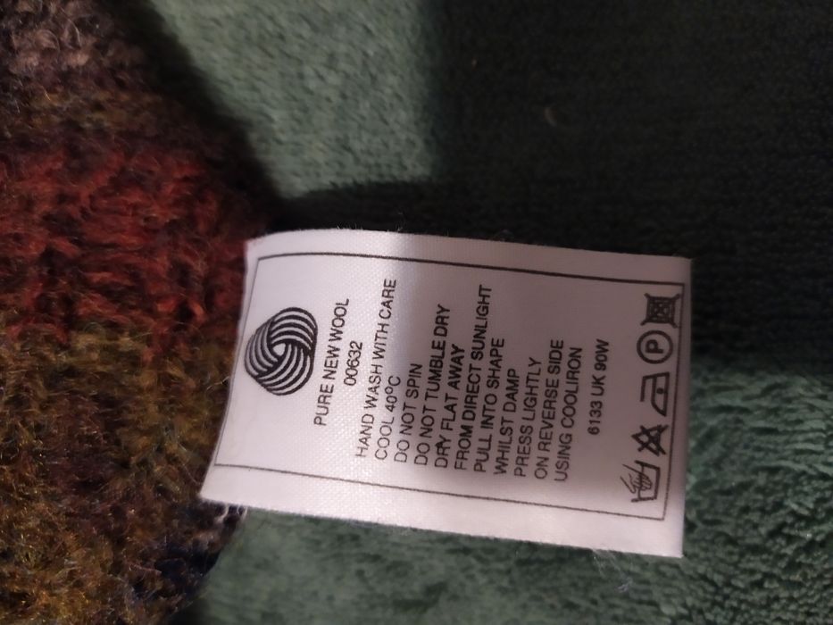 Свитер детский(100%)шерсть.Tulchan