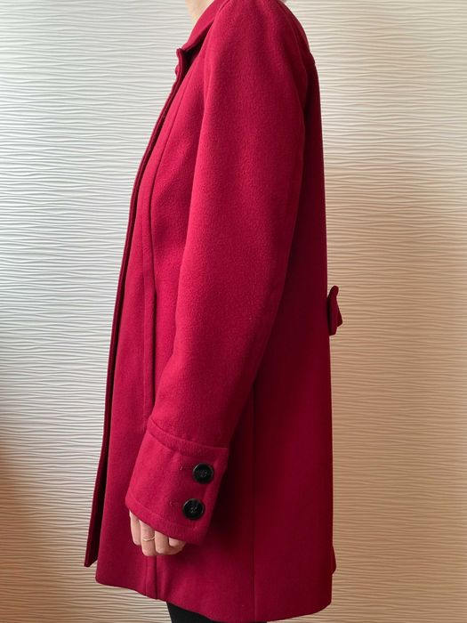 ZARA - czerwony płaszcz damski rozm. M