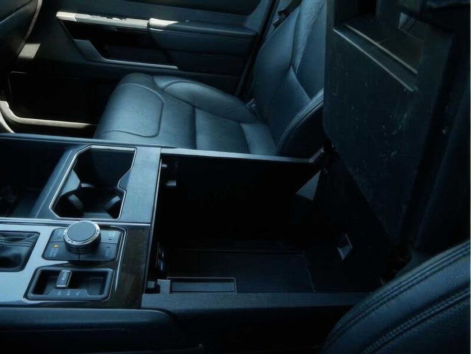 Toyota Tundra Limited CrewMax Cab LB      2022