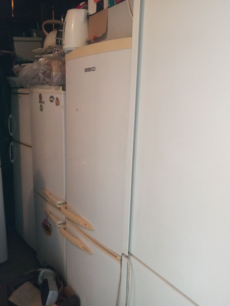 Холодильник Indesit