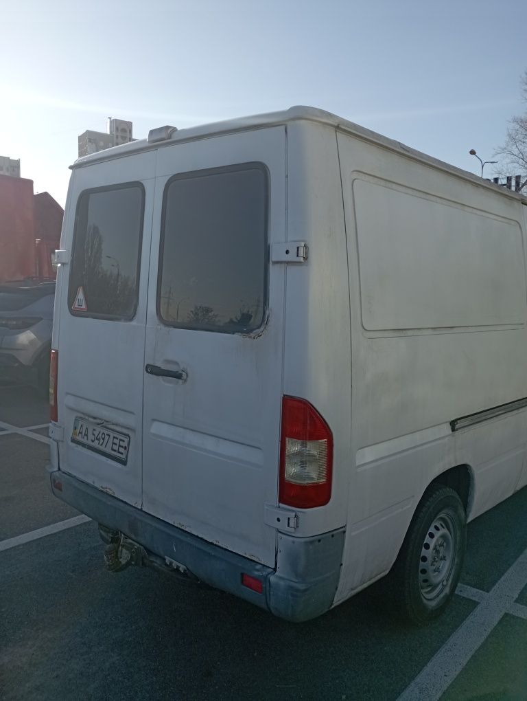 Продам sprinter 213cdi