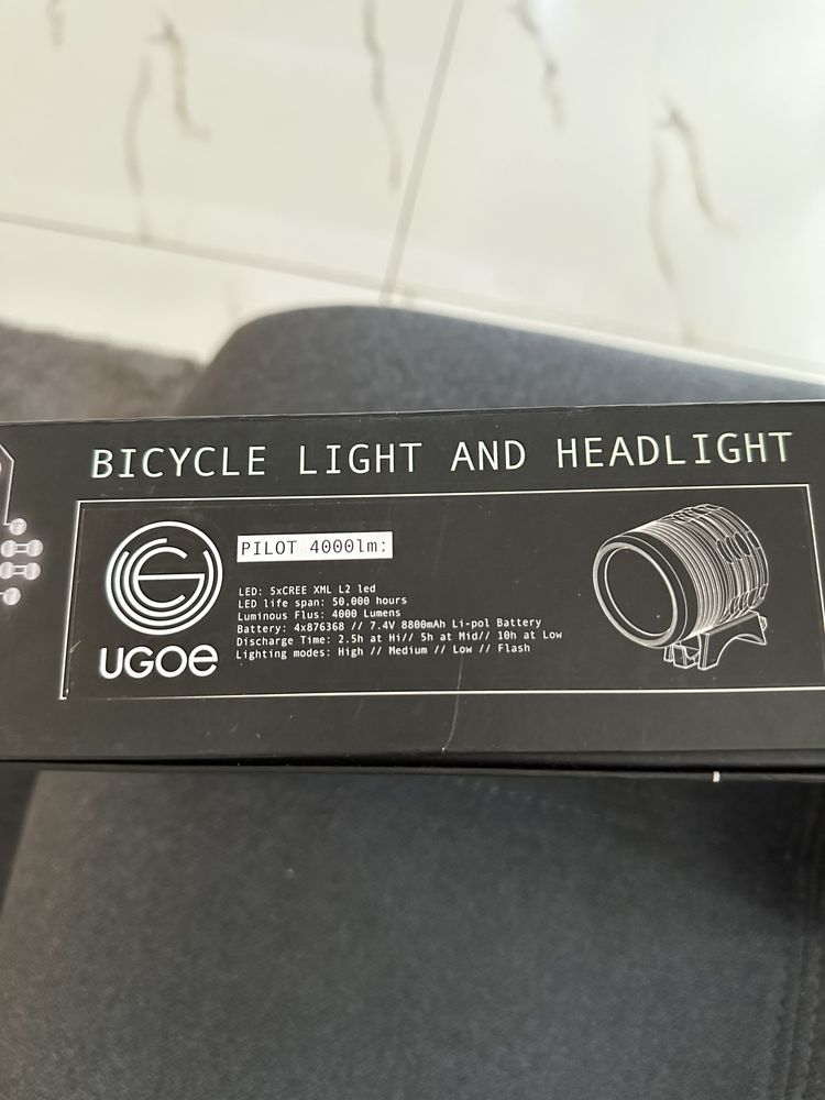 Mocna latarka rowerowa 4000 lumenów