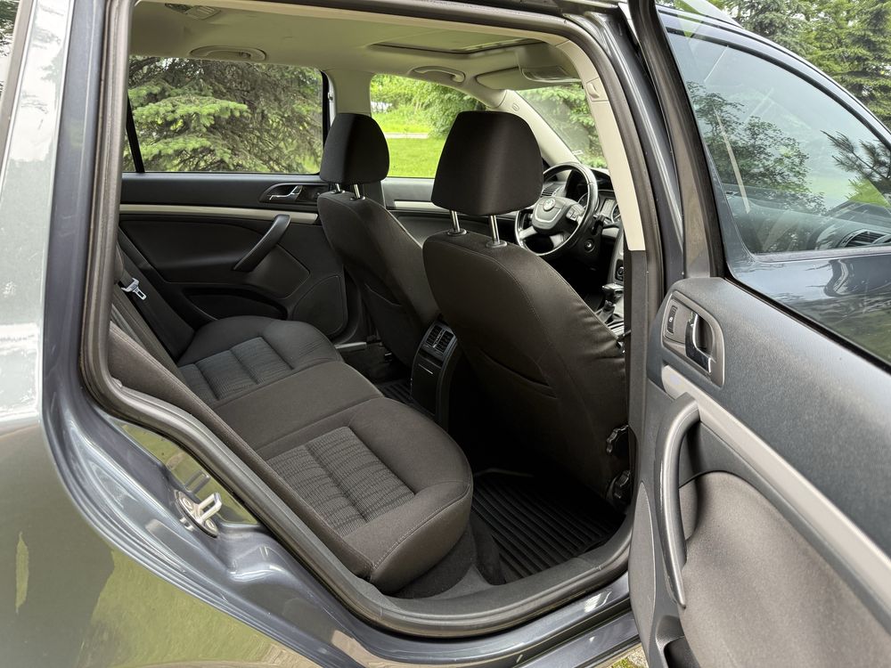 Skoda Octavia 1.2 beznyna/automat/bogato wyposazona/ zarejestrowana!