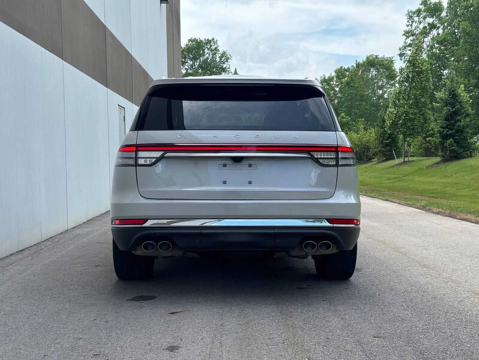 Lincoln Aviator      2020