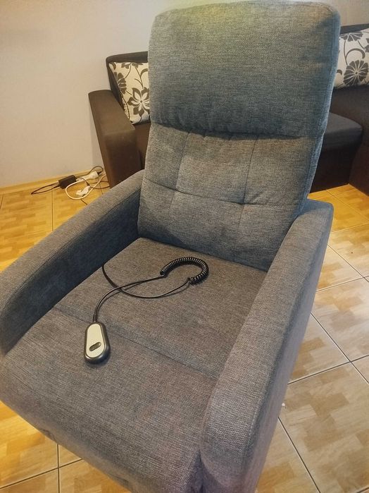 Fotel rozkładany elektryczny