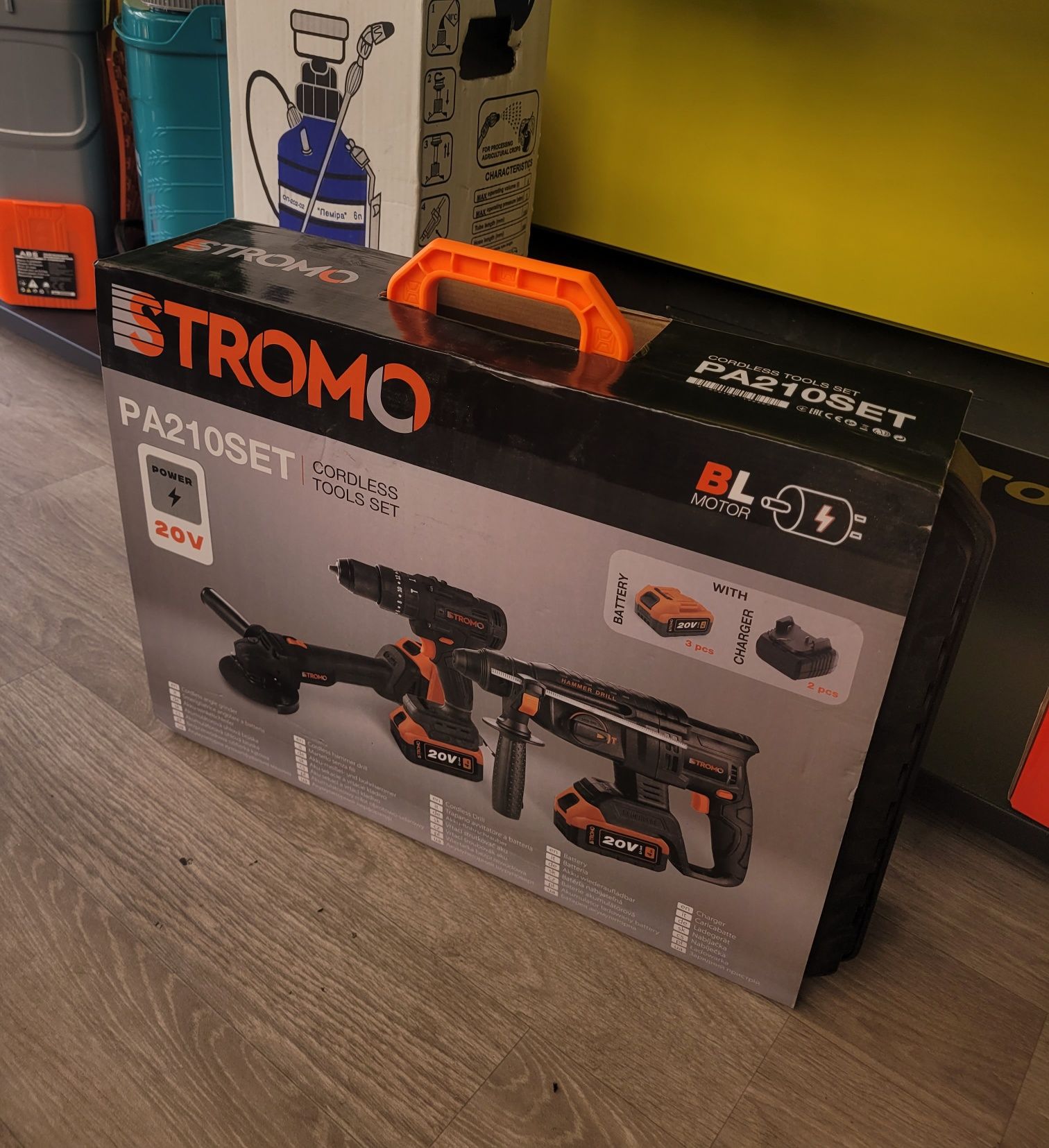 Stromo PA210SET (болгарка, перфоратор, шуруповерт, 3 АКБ, 2 ЗП)