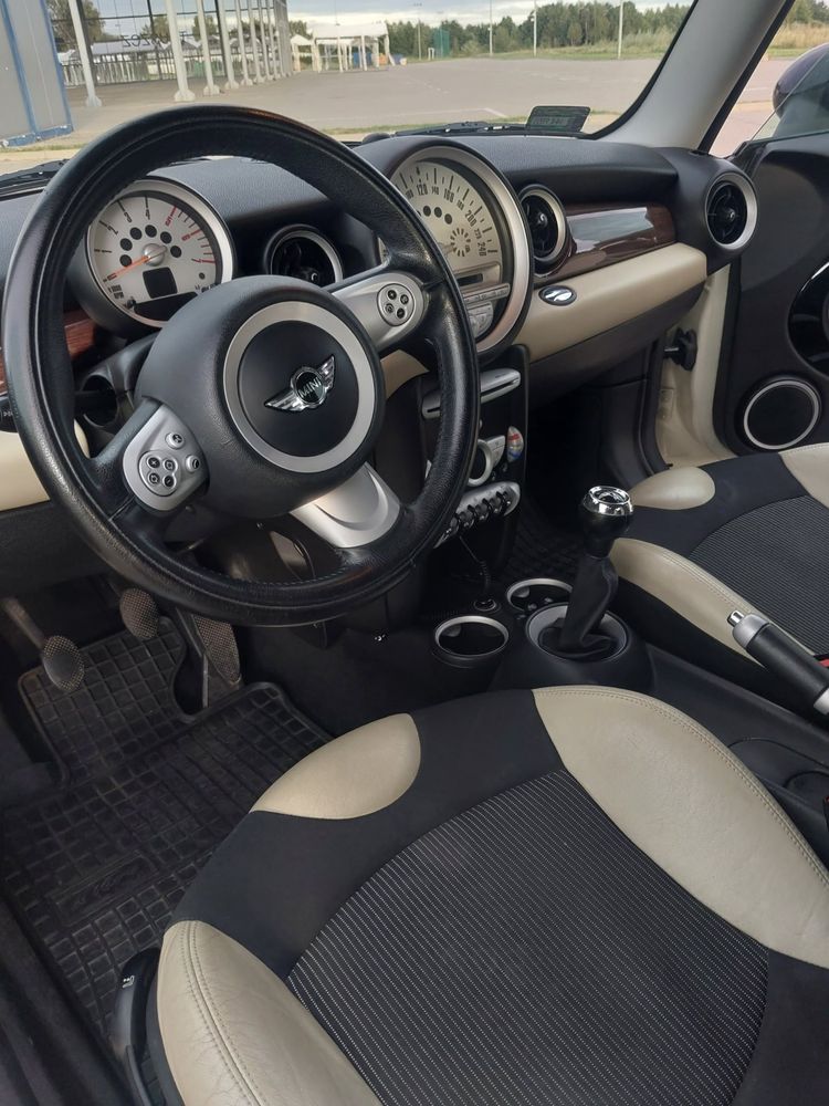 Mini Cooper D R56 2007