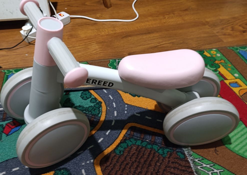 Продам дитячий біговел