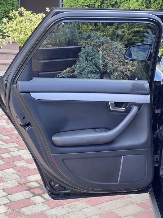 Audi a4 B7  1.6 MPI  Макимальна комлектація 2007 рік