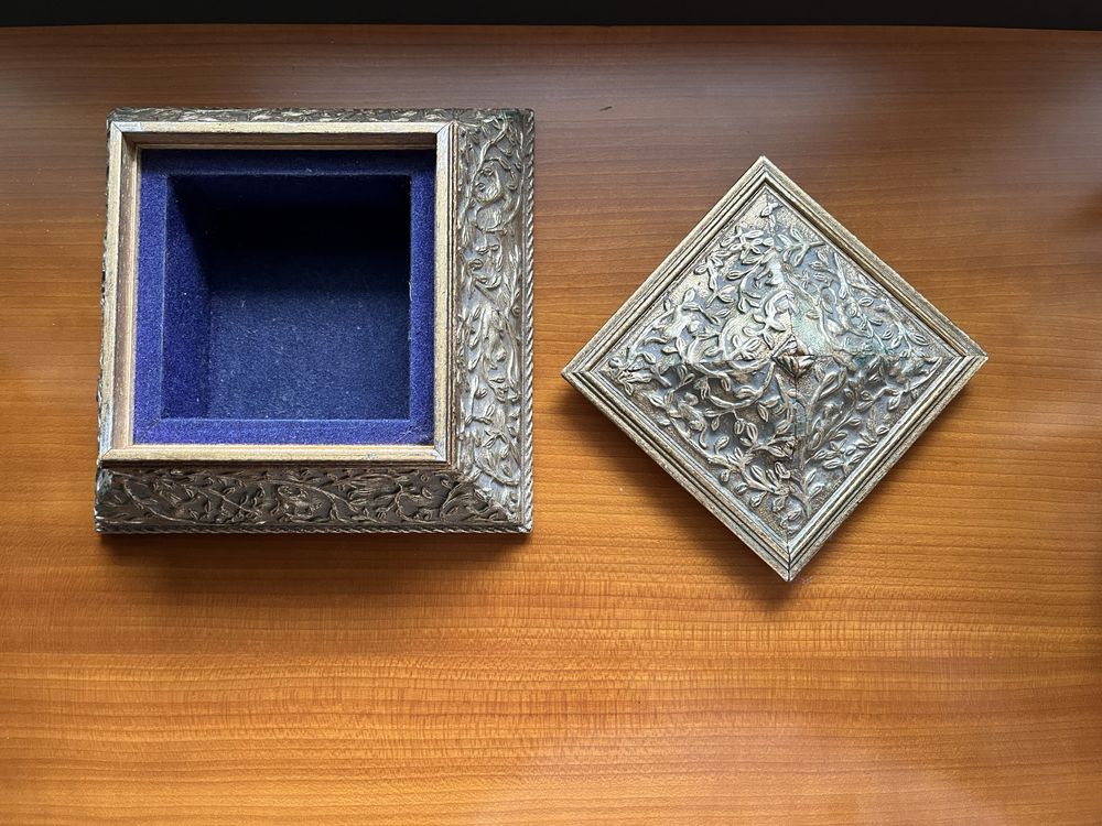 Caixa decorativa em madeira| Guarda Jóias