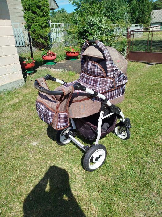 Продам коляску 2 в 1